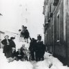 Foto di gruppo in via Trento (nevicata del '35)