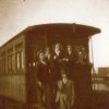 Foto di gruppo su vagone ferroviario